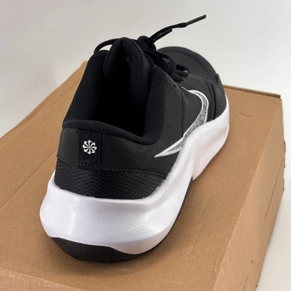 Nike Legend Essential 3 NN Mens 11 Black White Training Gym Shoes DM1120-001